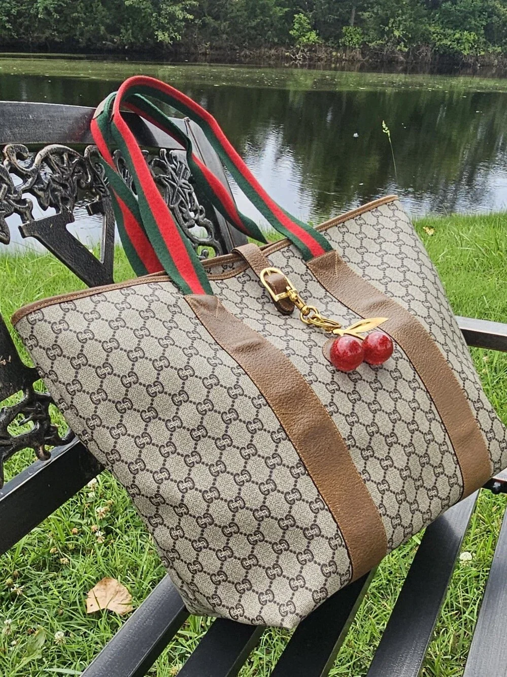 GUCCI PLUS GG Monogram Coated Leather Shoulder Tote Bag With COA - Picture 3 of 16